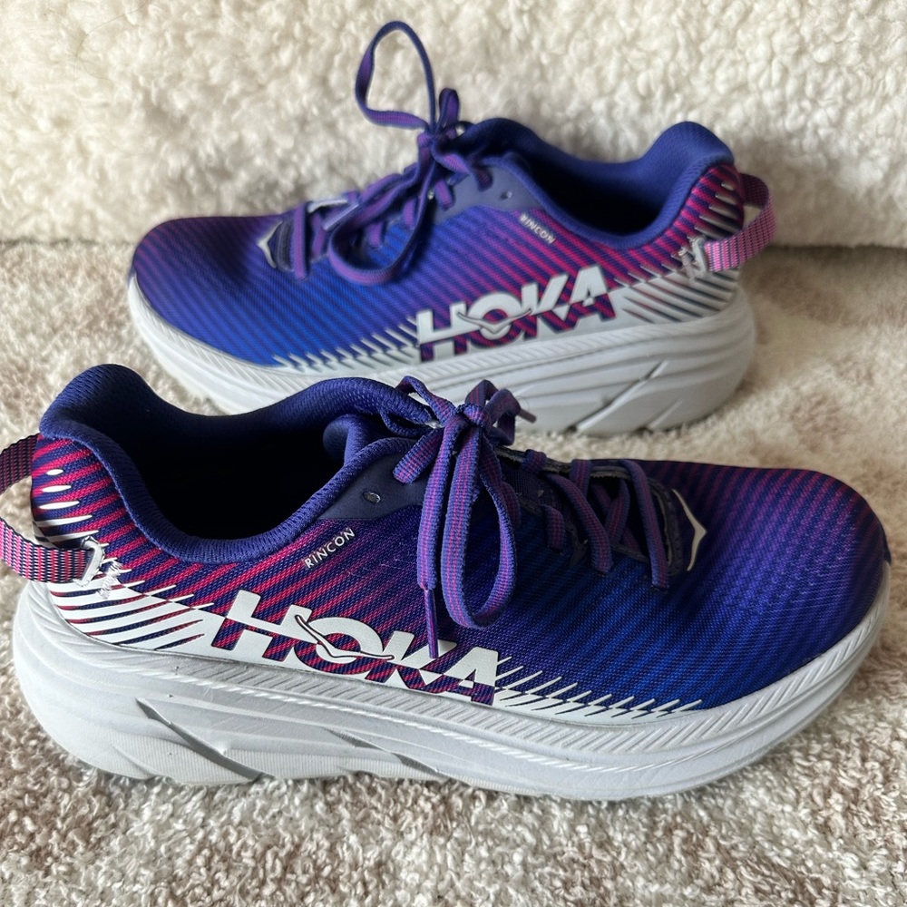 HOKA | Women’s Rincon 2 Sneaker Size 7 | FREE SHIPPING
